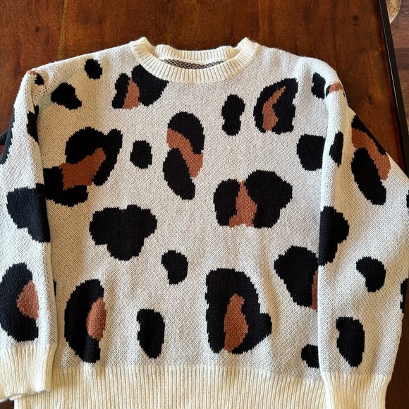 🐆Animal Print Sweater - Picture 1 of 8